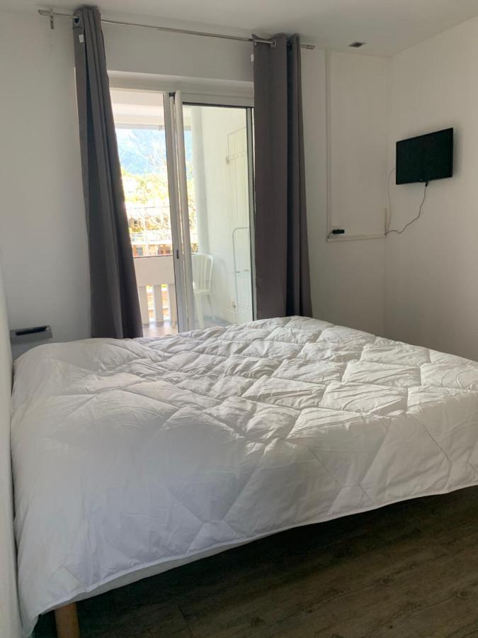 Hotel Le Petit Randonneur Силао Экстерьер фото